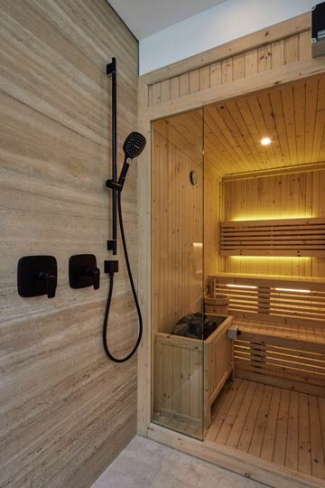 Private sauna and shower